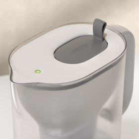 Nahaufnahme oben BRITA Tischwasserfilter Style XL grau Eine Nahaufnahme des grauen BRITA Tischwasserfilter Style XL von oben