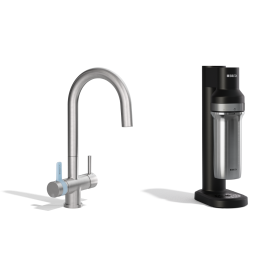 Das BRITA Sprudler Premium Set bestehend aus 3-Wege-Hahn und sodaTRIO in schwarz.
